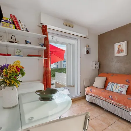 Апартаменты Les Marines 2 Adu 2 Enfants Шато-д'Олон