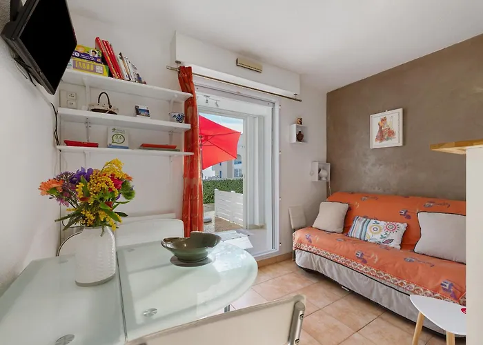 Апартаменты Les Marines 2 Adu 2 Enfants Шато-д'Олон