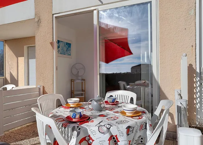 Les Marines 2 Adu 2 Enfants Шато-д'Олон